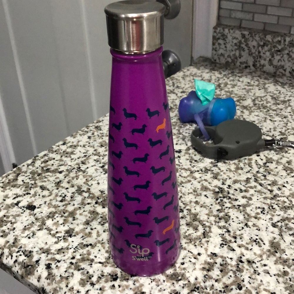 Swell water bottle